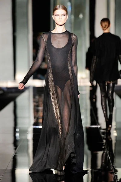 Look 35